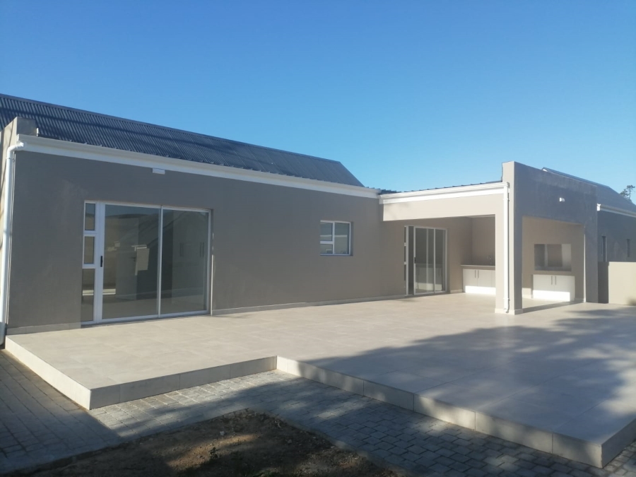 3 Bedroom Property for Sale in Somerset Lakes Western Cape